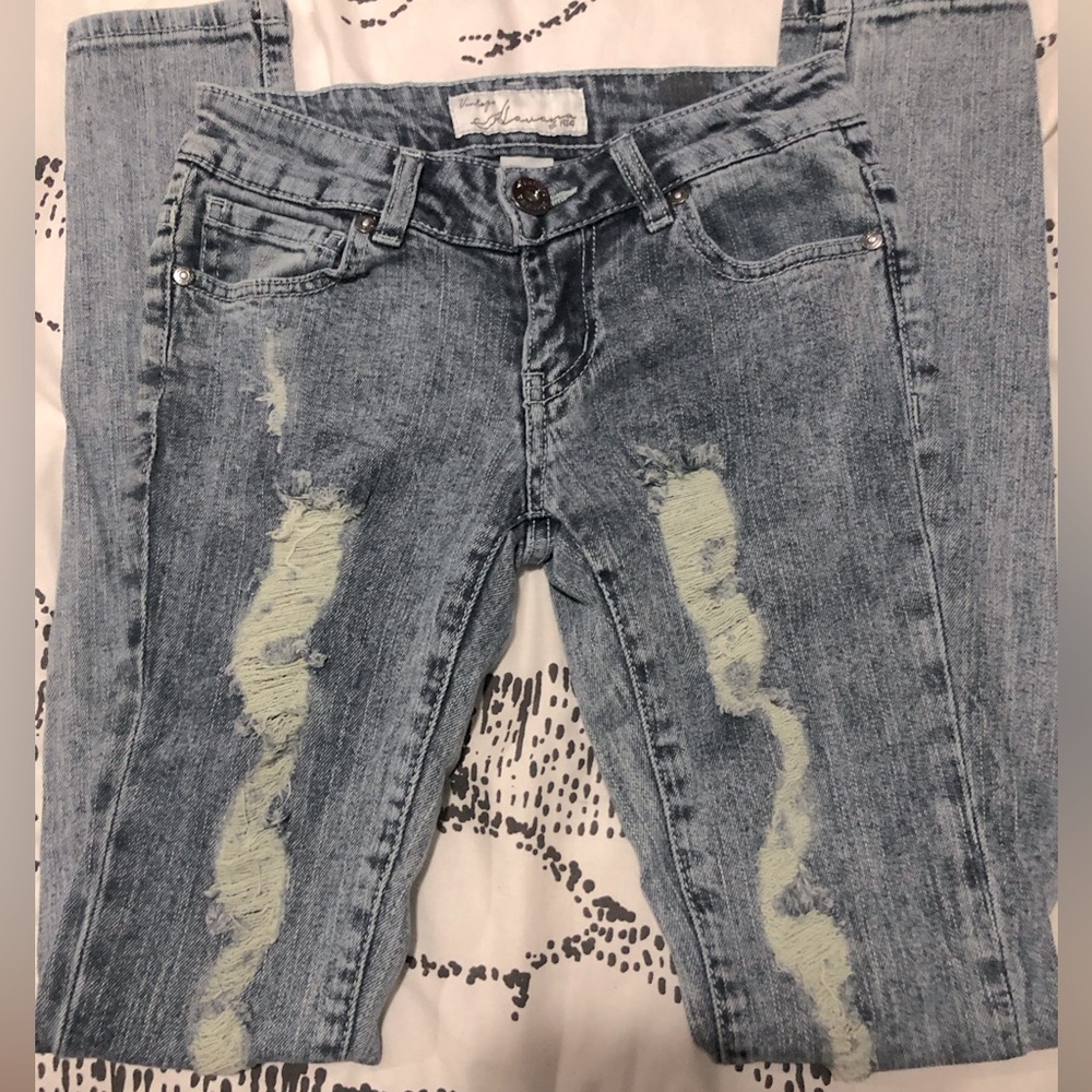 SLAVANA | Distressed Low rise Jeans | 24